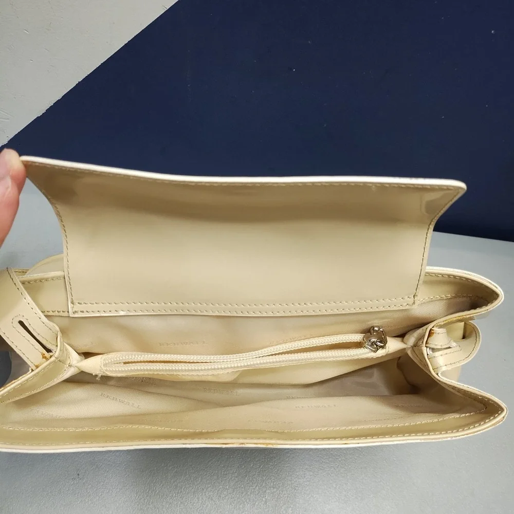 Red Wall Clutch Purse Womens Tan Patent Leather Inner Zip Pocket Flap Design
